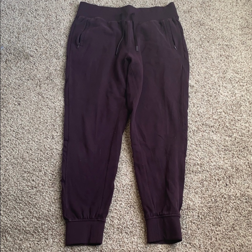 Lululemon Joggers in Dark Purple Size 10